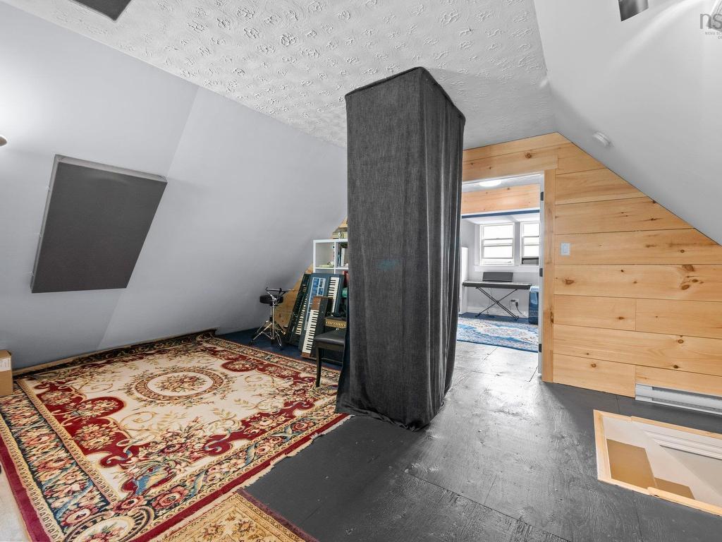 












689 King Street

,
Windsor,




NS
B0N 2T0

