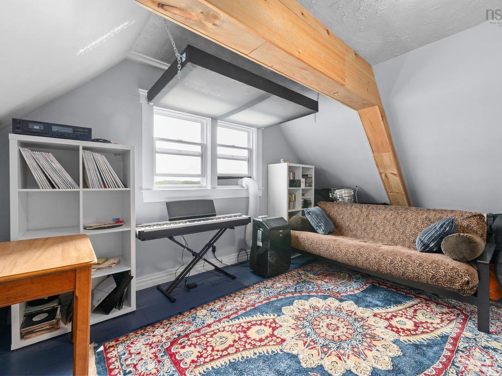 












689 King Street

,
Windsor,




NS
B0N 2T0

