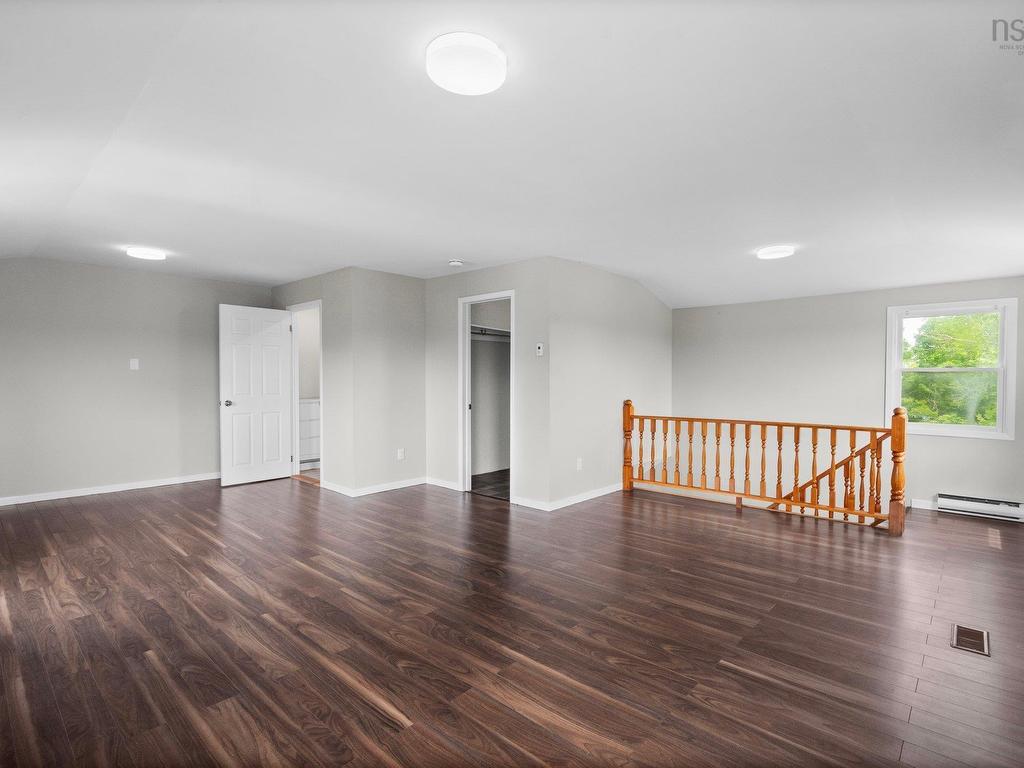 












689 King Street

,
Windsor,




NS
B0N 2T0

