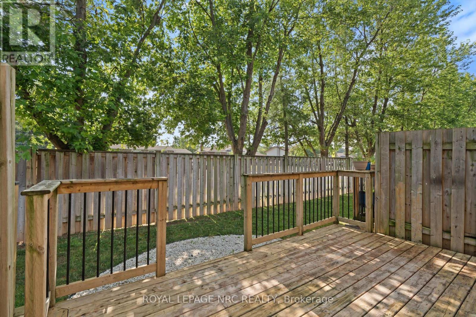 












23 - 6118 KELSEY CRESCENT

,
Niagara Falls (Forestview),




Ontario
L2H0M6

