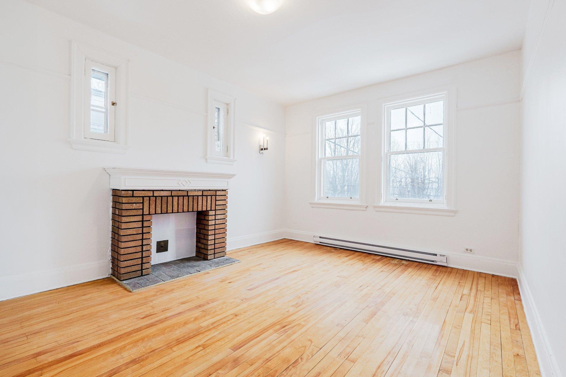 









644


Rue Prospect

, 6,
Sherbrooke (Les Nations),




QC
J1H1A8

