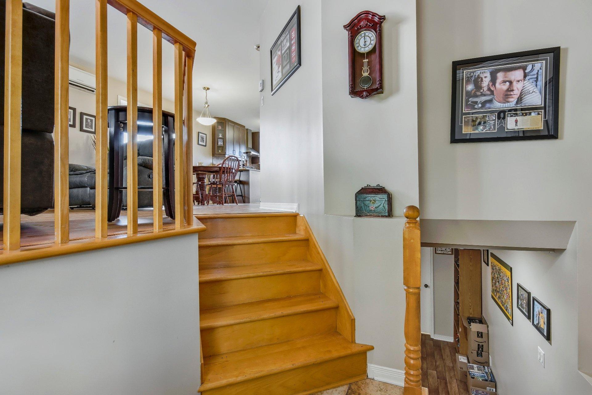 









97


Rue Joseph-Crevier

,
Saint-Jean-sur-Richelieu,




QC
J2W1X7

