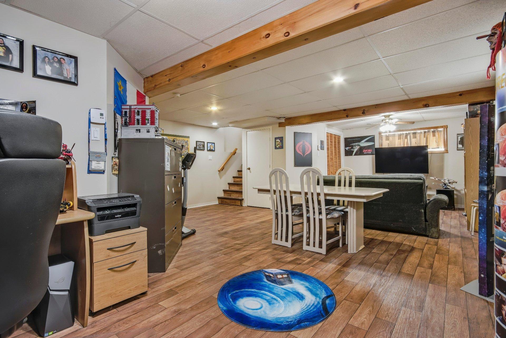 









97


Rue Joseph-Crevier

,
Saint-Jean-sur-Richelieu,




QC
J2W1X7

