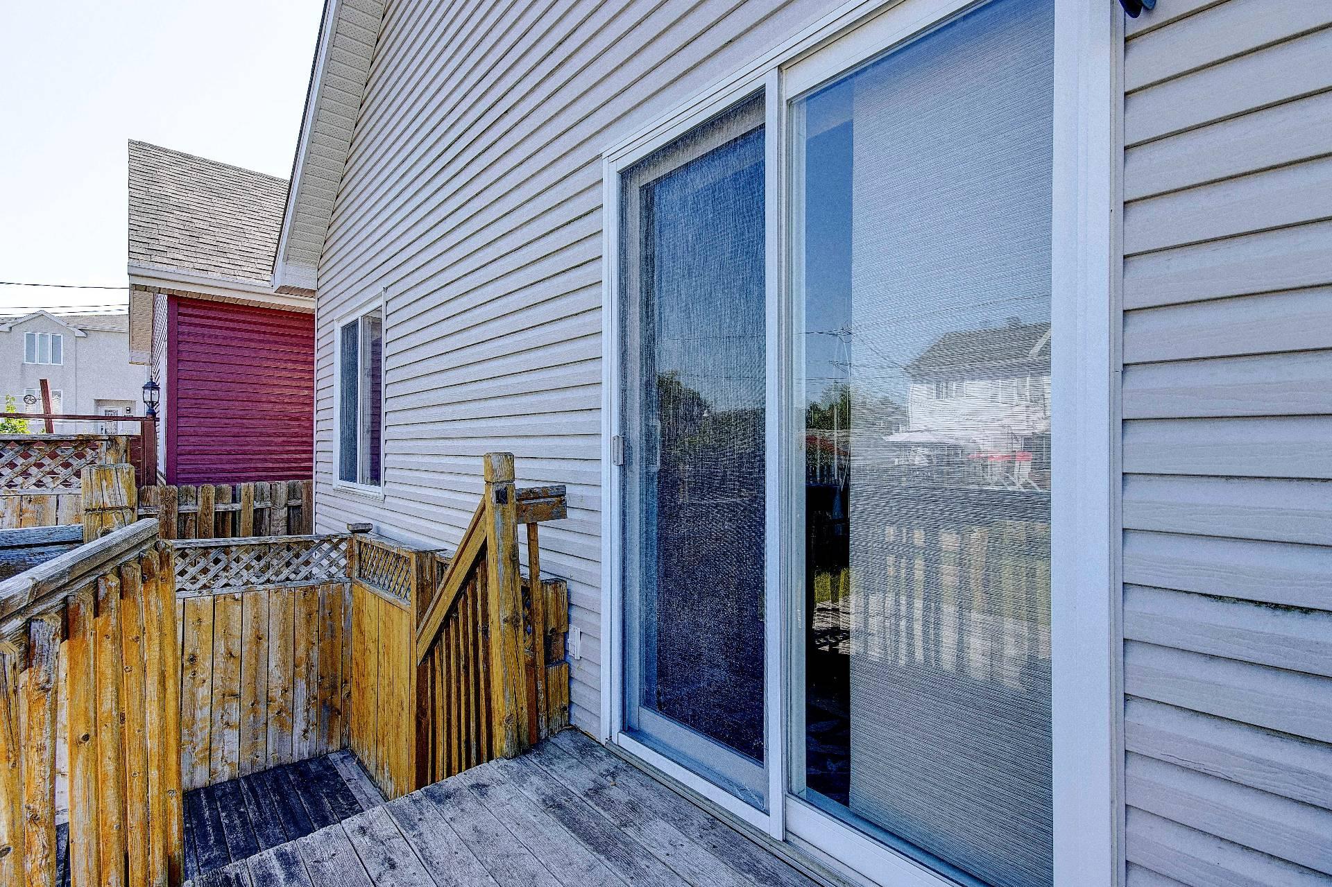 









97


Rue Joseph-Crevier

,
Saint-Jean-sur-Richelieu,




QC
J2W1X7

