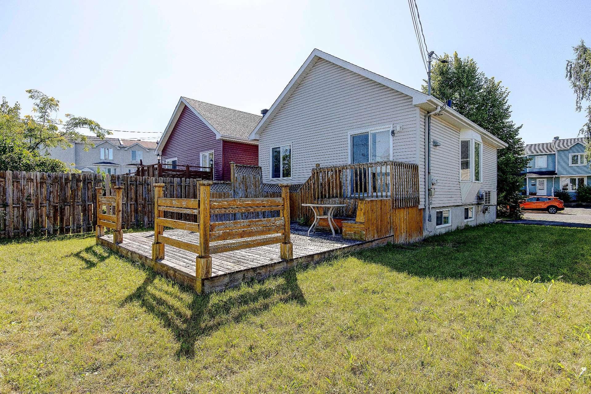 









97


Rue Joseph-Crevier

,
Saint-Jean-sur-Richelieu,




QC
J2W1X7

