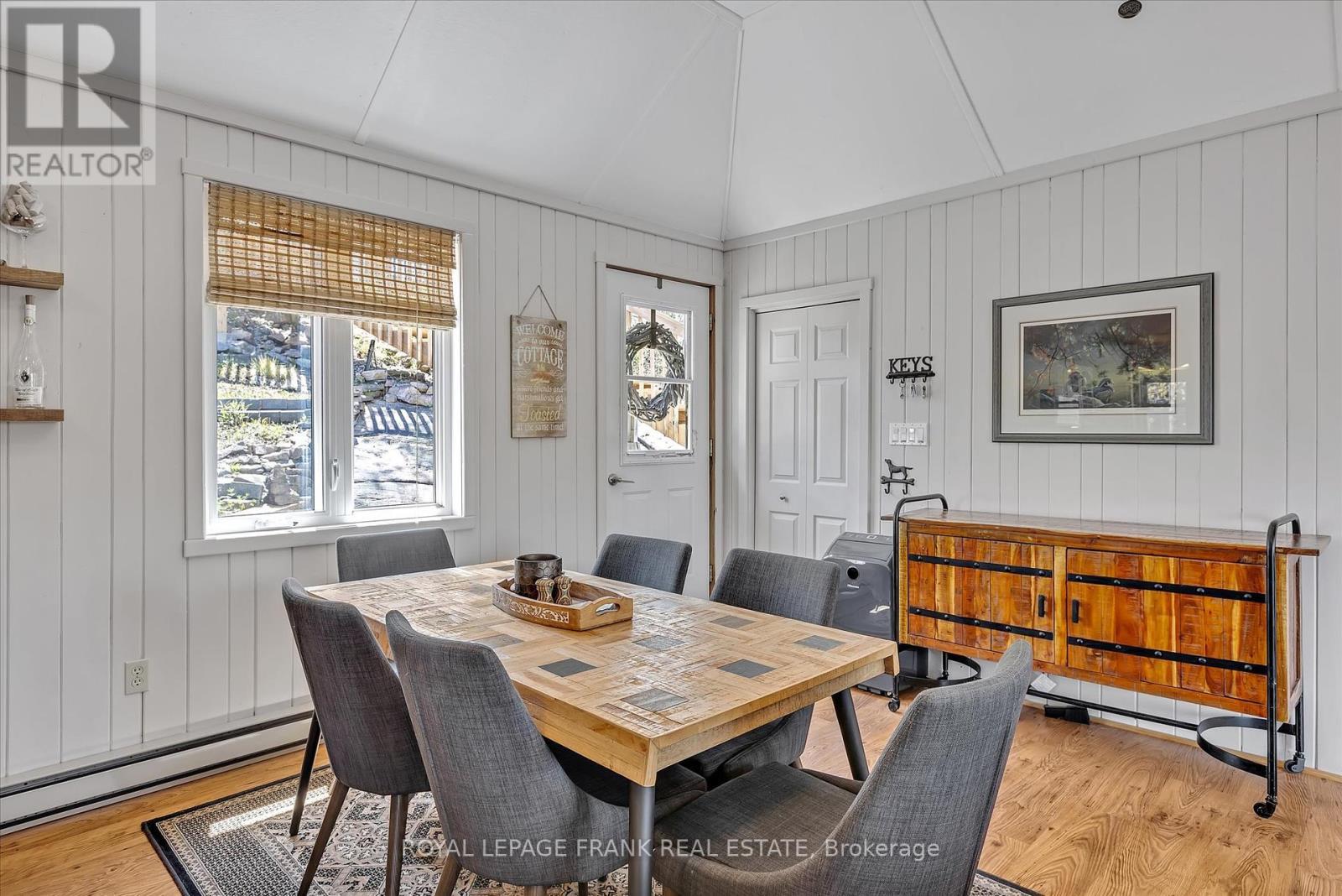 












4881 HIGHWAY 28

,
Trent Lakes,




Ontario
K0L1J0

