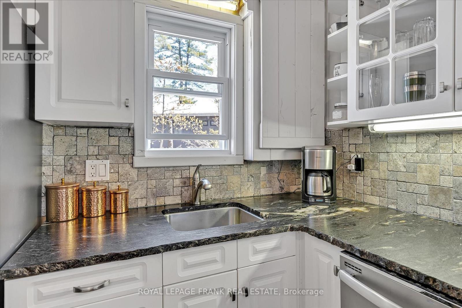 












4881 HIGHWAY 28

,
Trent Lakes,




Ontario
K0L1J0

