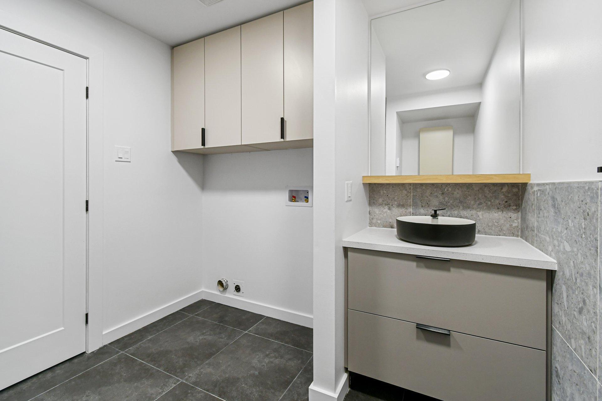 









279


Rue de Springfield

, 5,
Longueuil (Greenfield Park),




QC
J4V1X7

