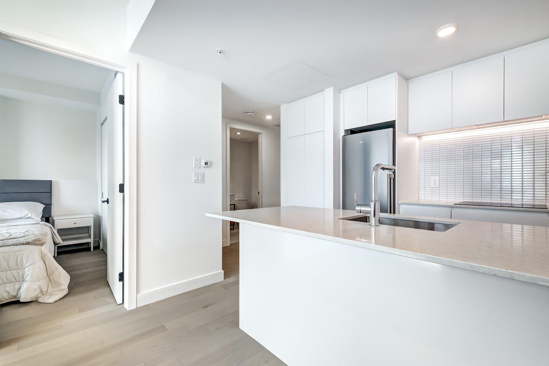









1210


Rue Jeanne-Mance

, 2818,
Montréal (Ville-Marie),




QC
H2X1M1

