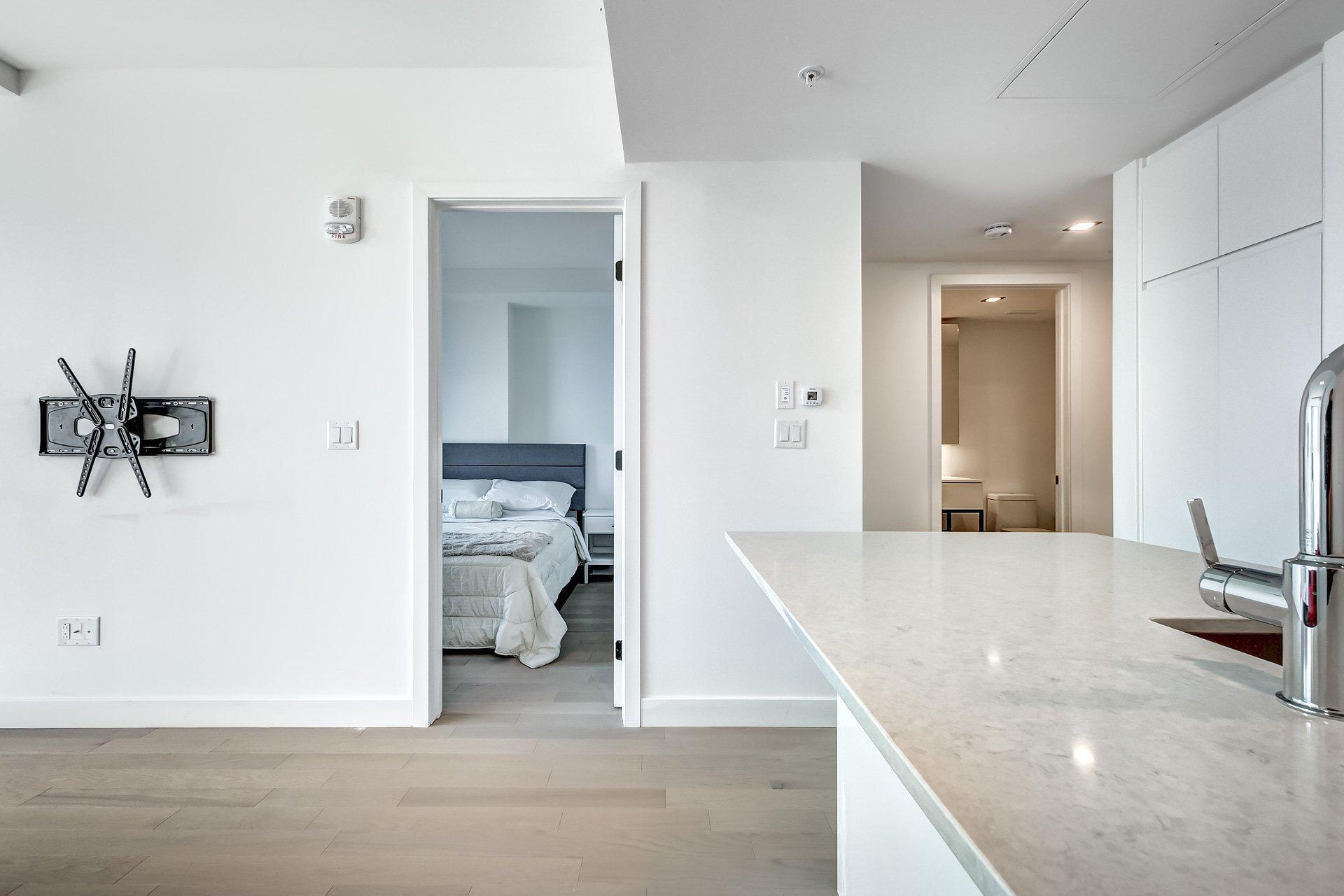 









1210


Rue Jeanne-Mance

, 2818,
Montréal (Ville-Marie),




QC
H2X1M1


