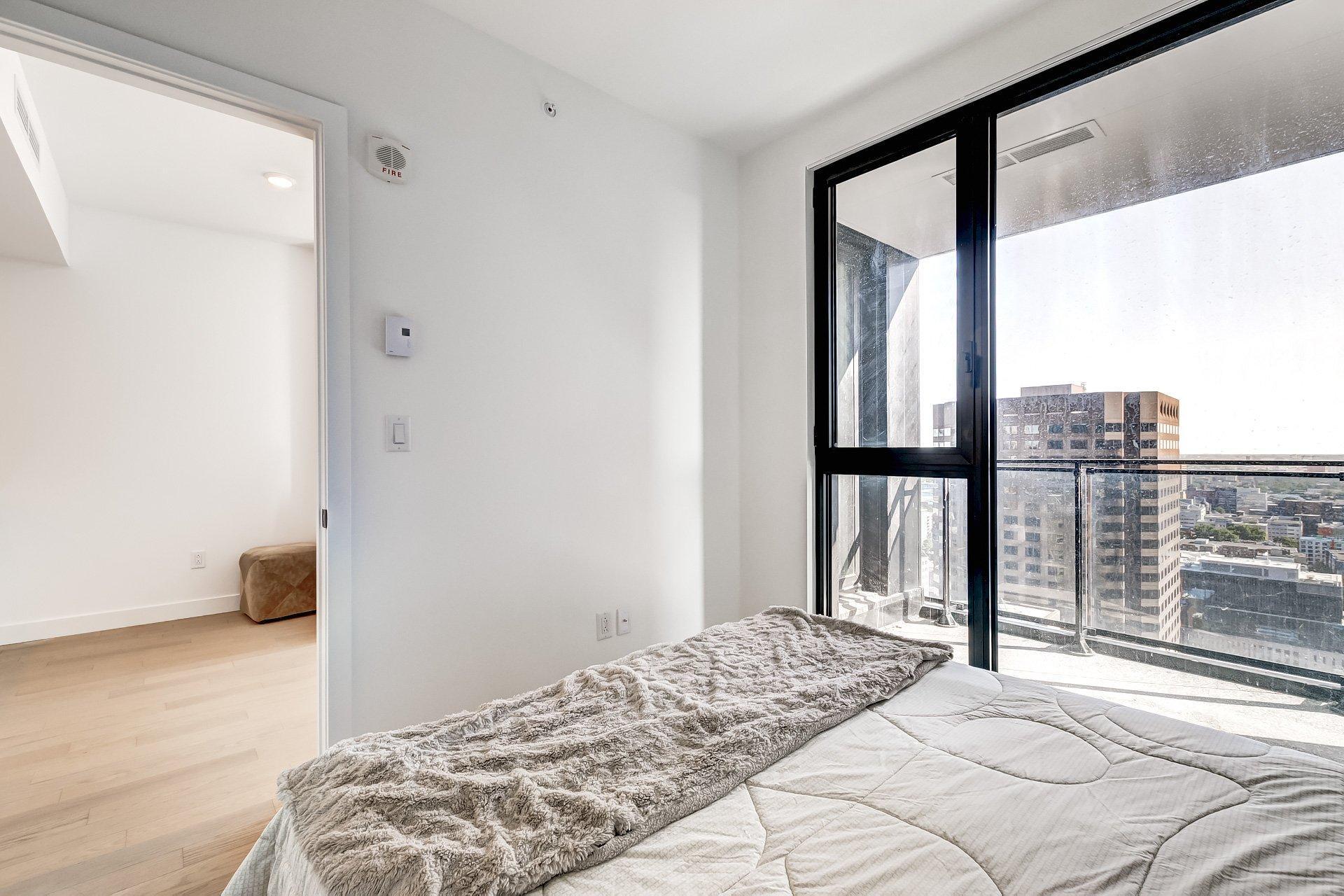 









1210


Rue Jeanne-Mance

, 2818,
Montréal (Ville-Marie),




QC
H2X1M1

