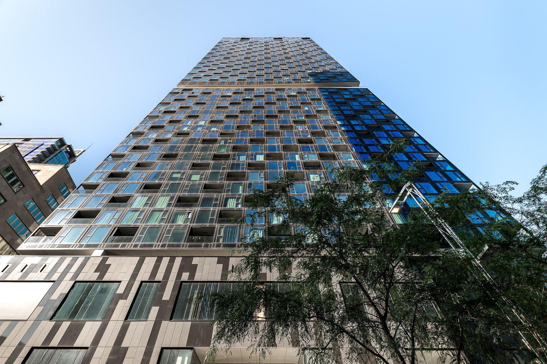 









1210


Rue Jeanne-Mance

, 2818,
Montréal (Ville-Marie),




QC
H2X1M1

