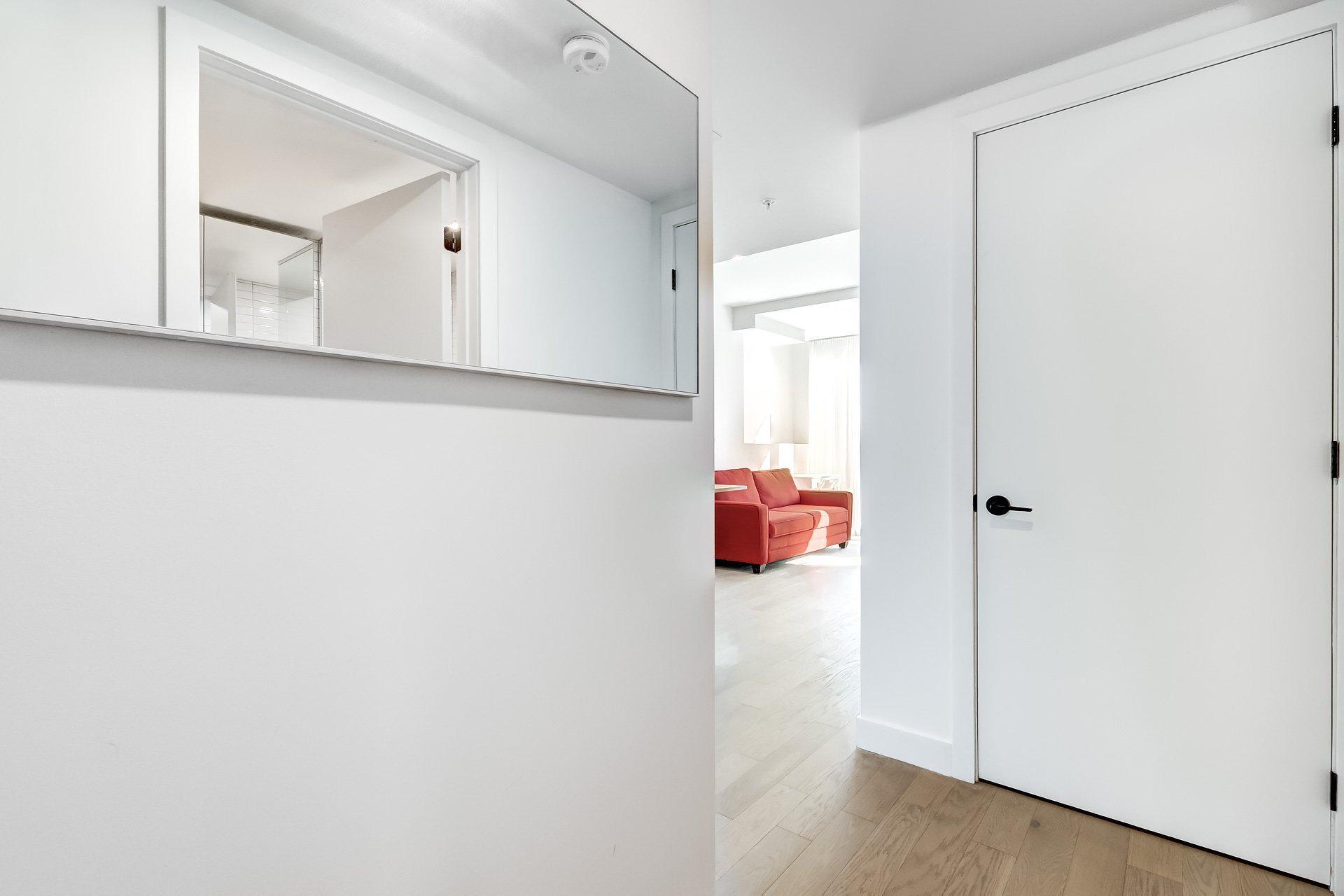 









1210


Rue Jeanne-Mance

, 2818,
Montréal (Ville-Marie),




QC
H2X1M1

