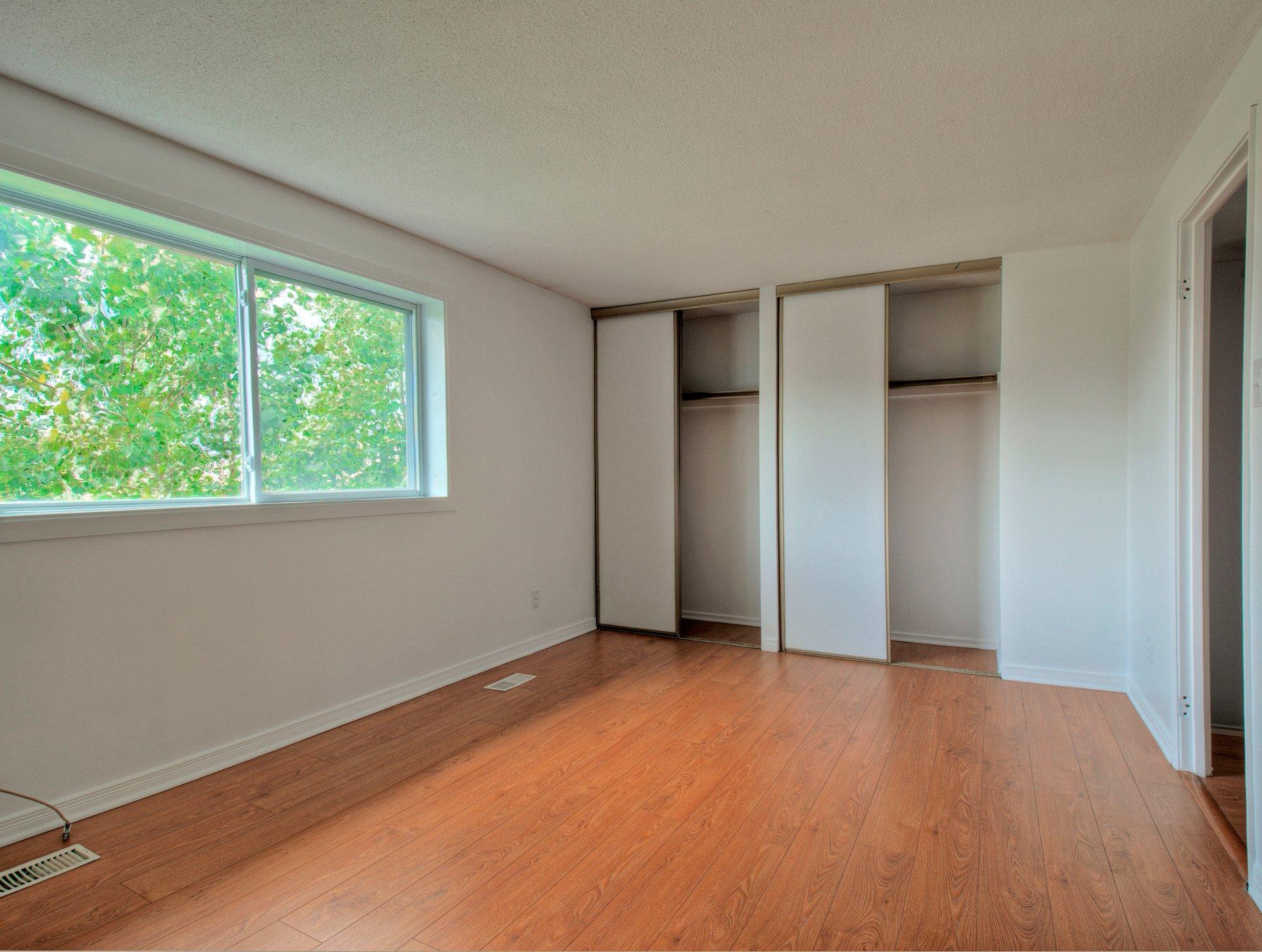 









100


Rue de la Terrasse-Eardley

,
Gatineau (Aylmer),




QC
J9H6B5

