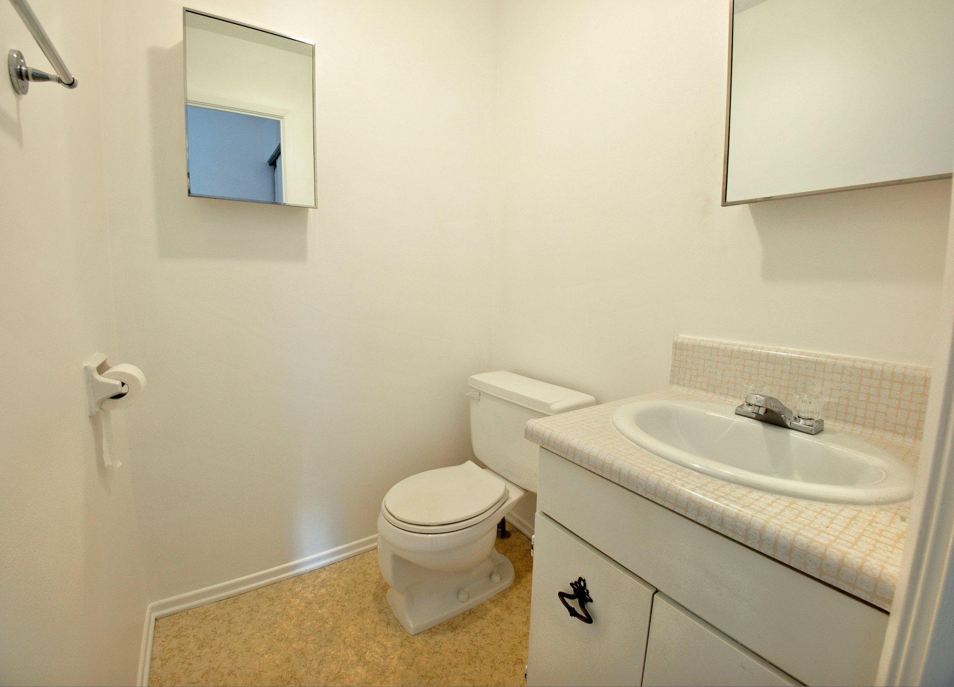 









100


Rue de la Terrasse-Eardley

,
Gatineau (Aylmer),




QC
J9H6B5

