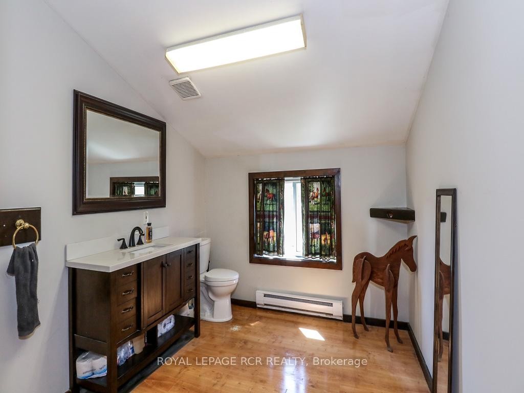 









1148


10th

Side Road,
New Tecumseth,




ON
L0G 1W0

