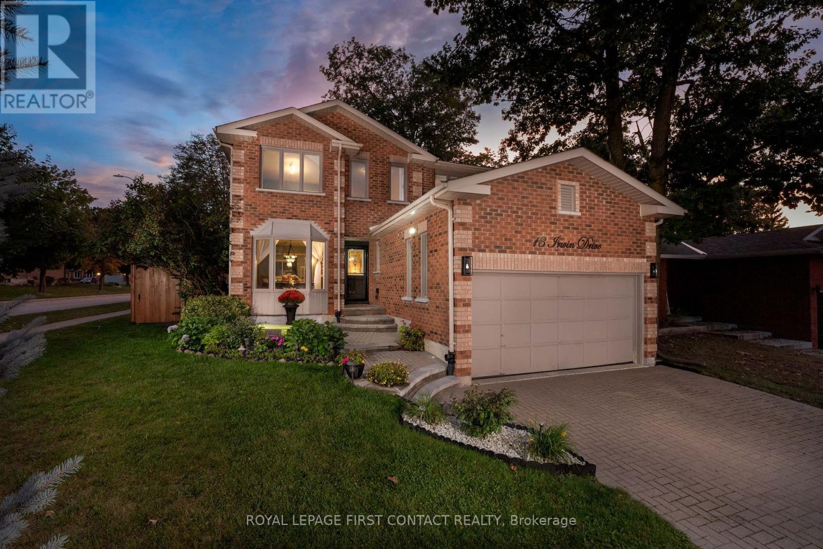 












13 IRWIN DRIVE

,
Barrie,




Ontario
L4N7A6

