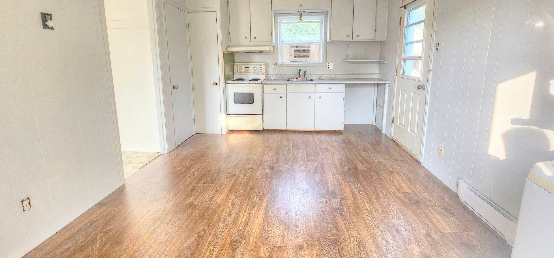 









944

 - 946


Rue Principale

,
Prévost,




QC
J0R1T0

