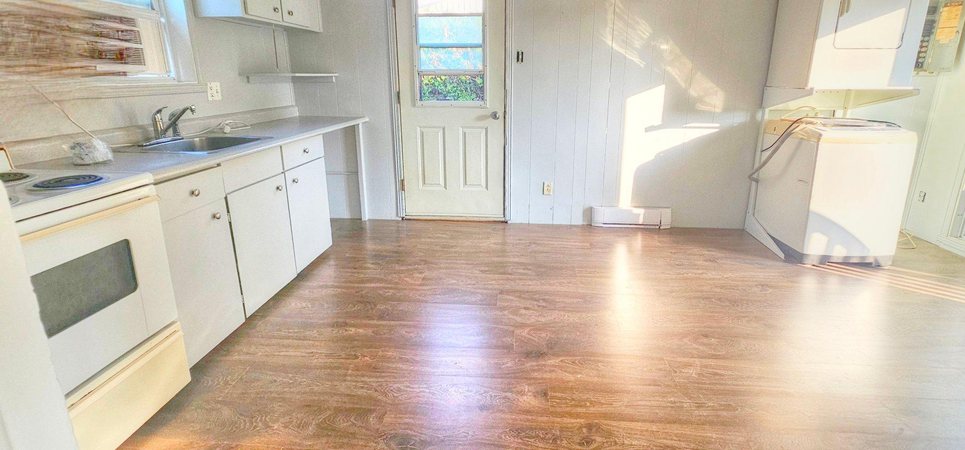 









944

 - 946


Rue Principale

,
Prévost,




QC
J0R1T0

