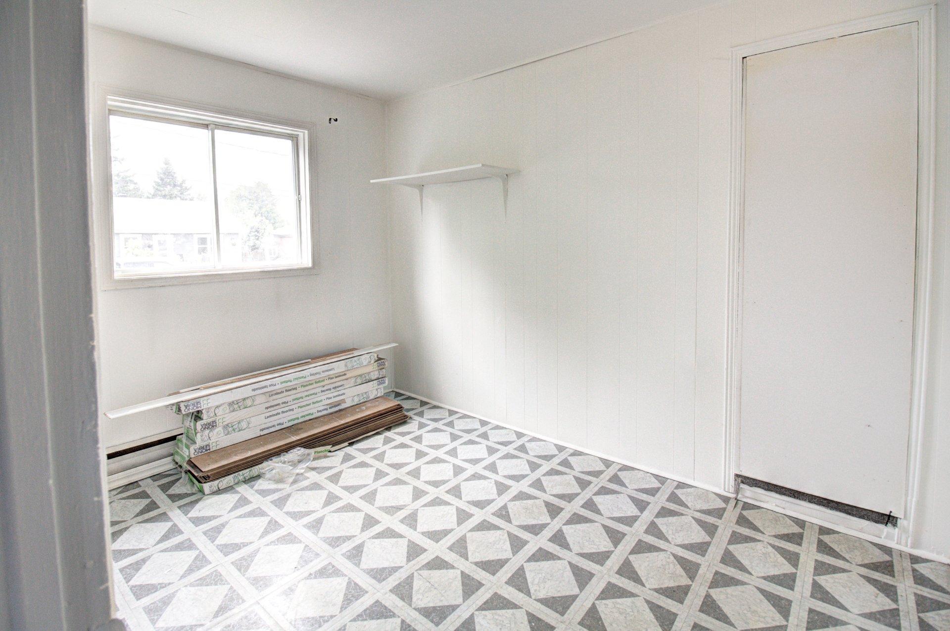 









944

 - 946


Rue Principale

,
Prévost,




QC
J0R1T0

