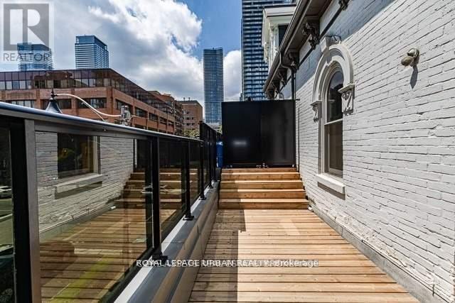 












102 - 72 WELLESLEY STREET E

,
Toronto,




Ontario
M4Y1H2

