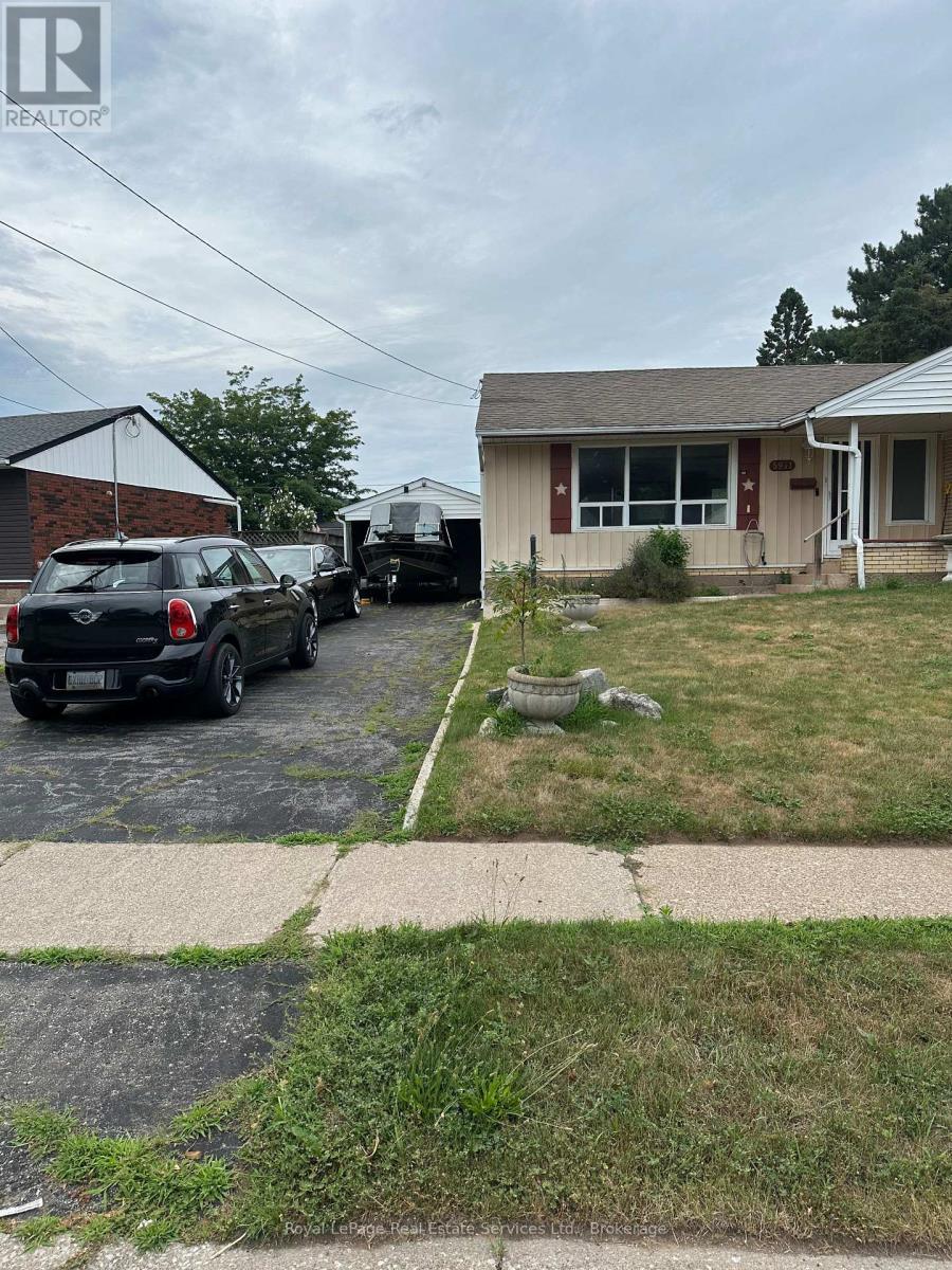 












5971 SCOTT STREET

,
Niagara Falls (Cherrywood),




Ontario
L2E3B3

