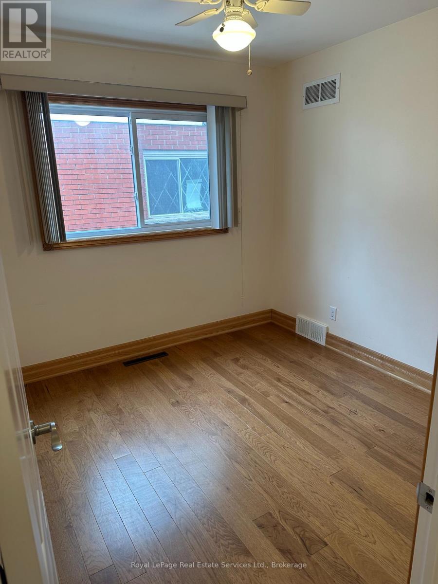 












5971 SCOTT STREET

,
Niagara Falls (Cherrywood),




Ontario
L2E3B3

