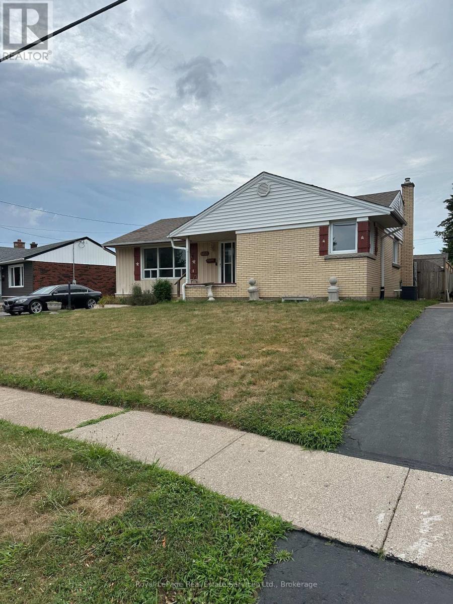 












5971 SCOTT STREET

,
Niagara Falls (Cherrywood),




Ontario
L2E3B3

