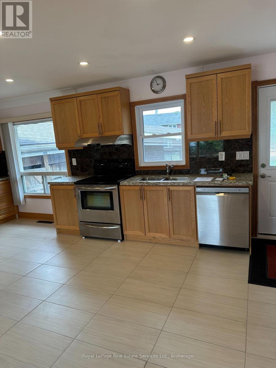 












5971 SCOTT STREET

,
Niagara Falls (Cherrywood),




Ontario
L2E3B3

