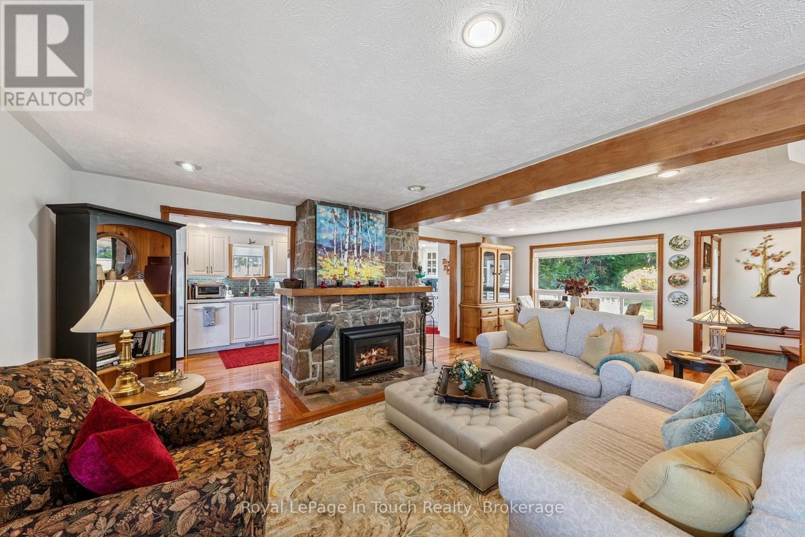 












1443 CHAMPLAIN ROAD

,
Tiny,




Ontario
L9M0C1

