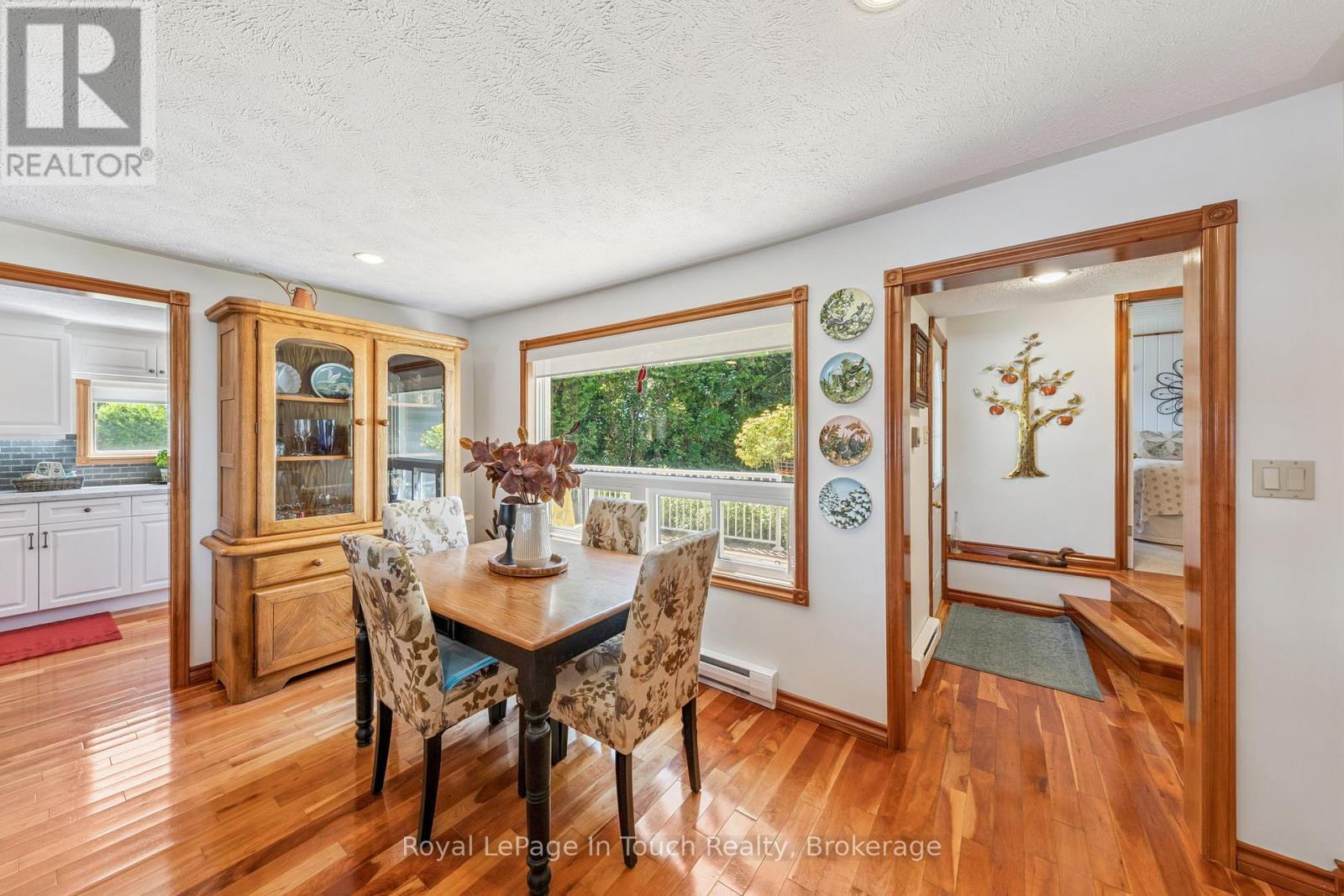 












1443 CHAMPLAIN ROAD

,
Tiny,




Ontario
L9M0C1


