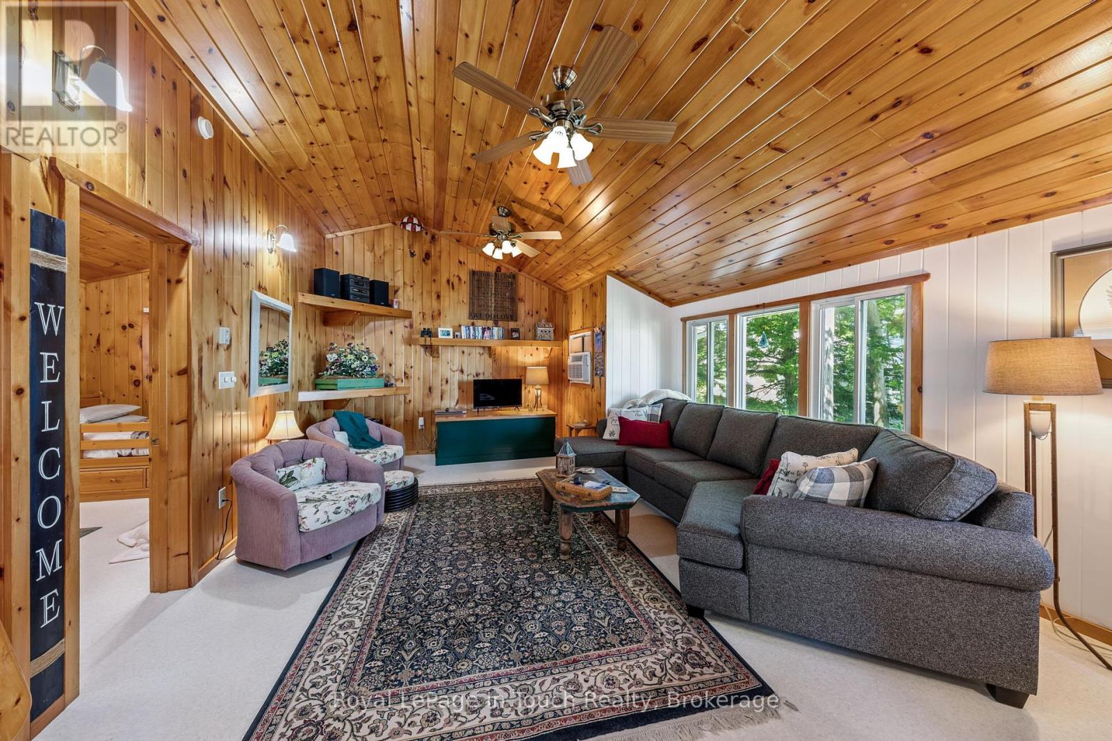 












1443 CHAMPLAIN ROAD

,
Tiny,




Ontario
L9M0C1

