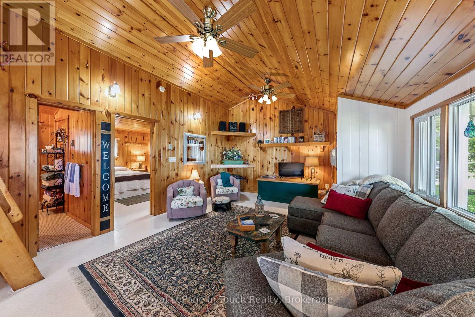 












1443 CHAMPLAIN ROAD

,
Tiny,




Ontario
L9M0C1

