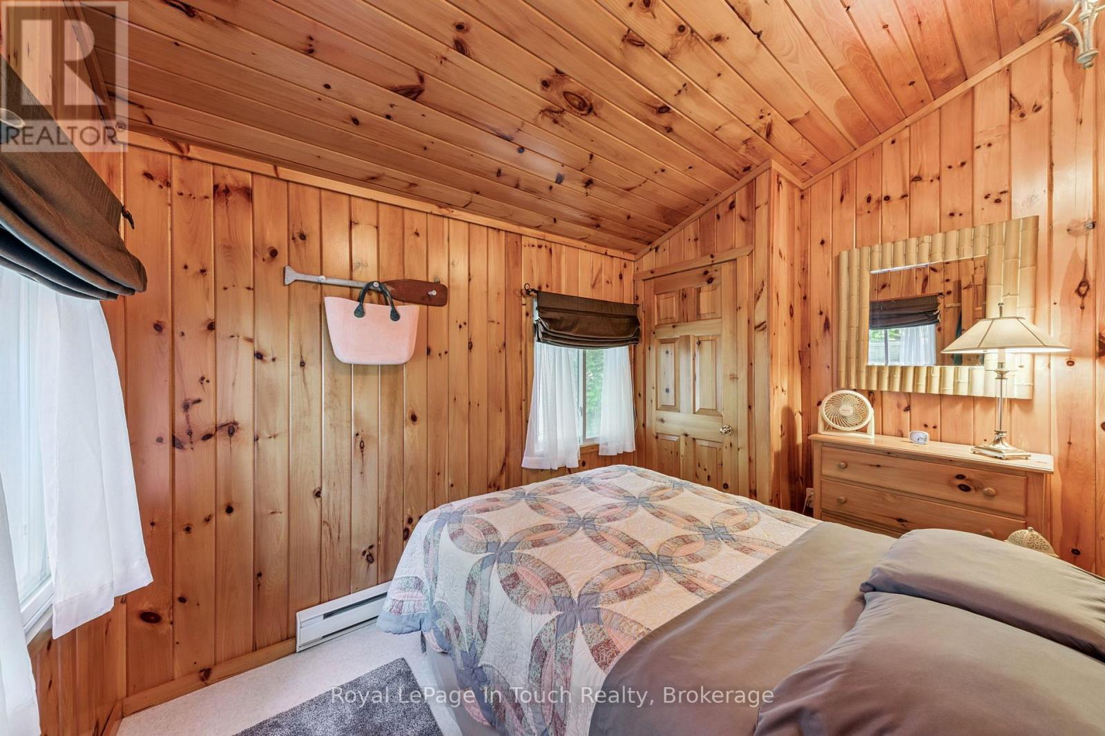 












1443 CHAMPLAIN ROAD

,
Tiny,




Ontario
L9M0C1

