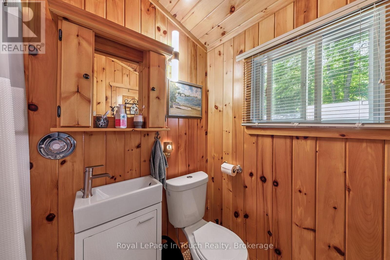 












1443 CHAMPLAIN ROAD

,
Tiny,




Ontario
L9M0C1

