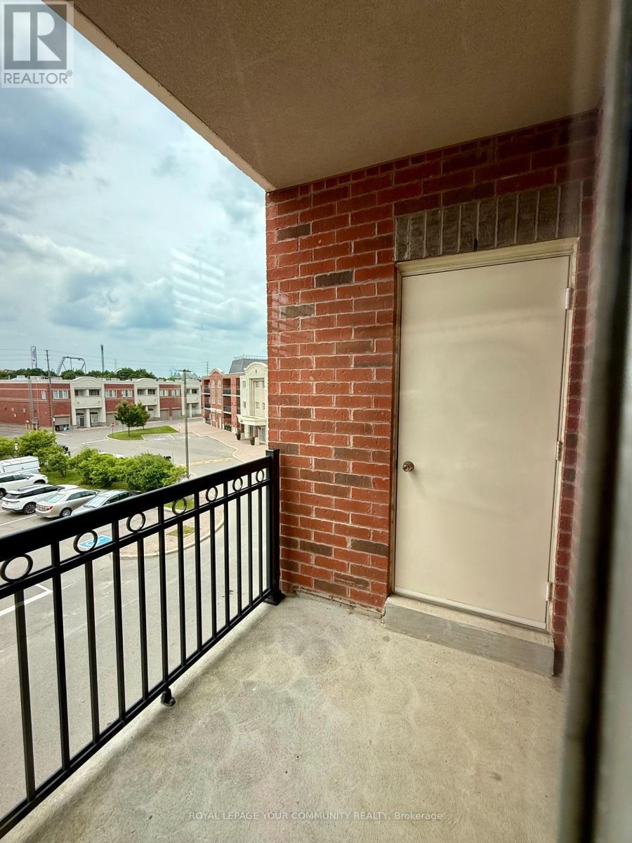 












301 - 9451 JANE STREET

,
Vaughan,




Ontario
L6A4H8


