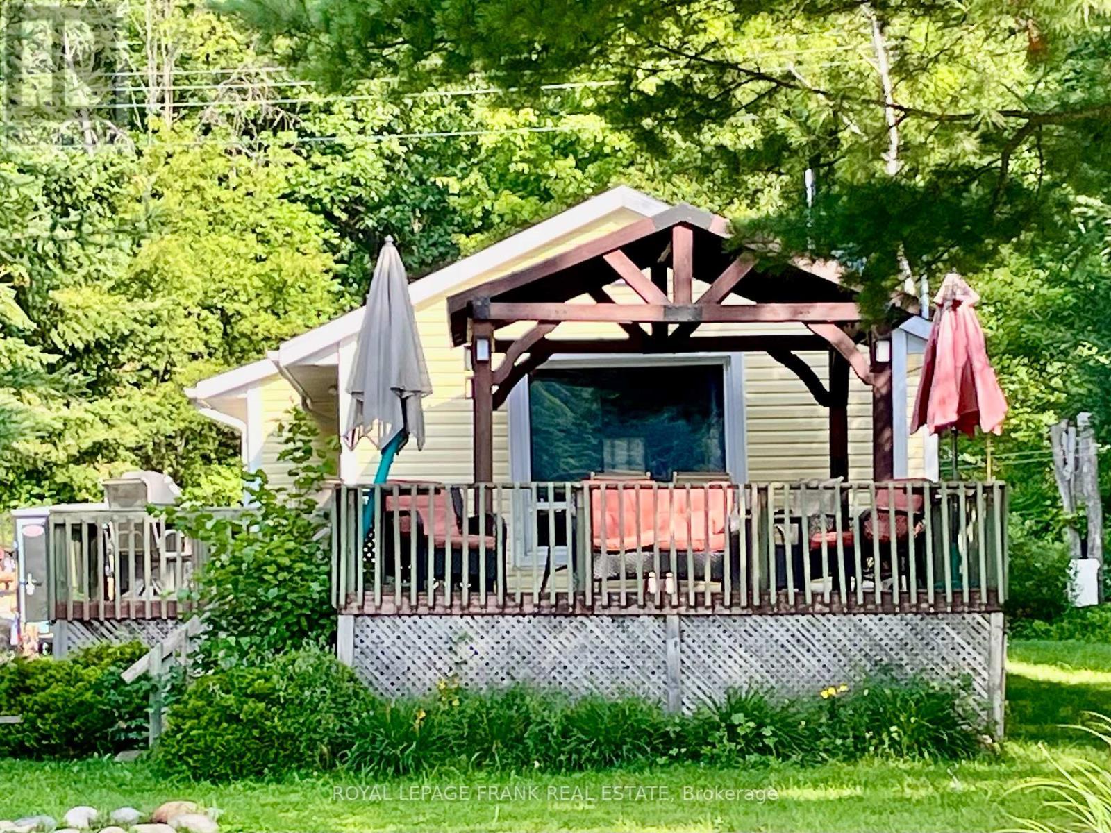 












269 SIDDON LK PLACE

,
Faraday,




Ontario
K0L1C0

