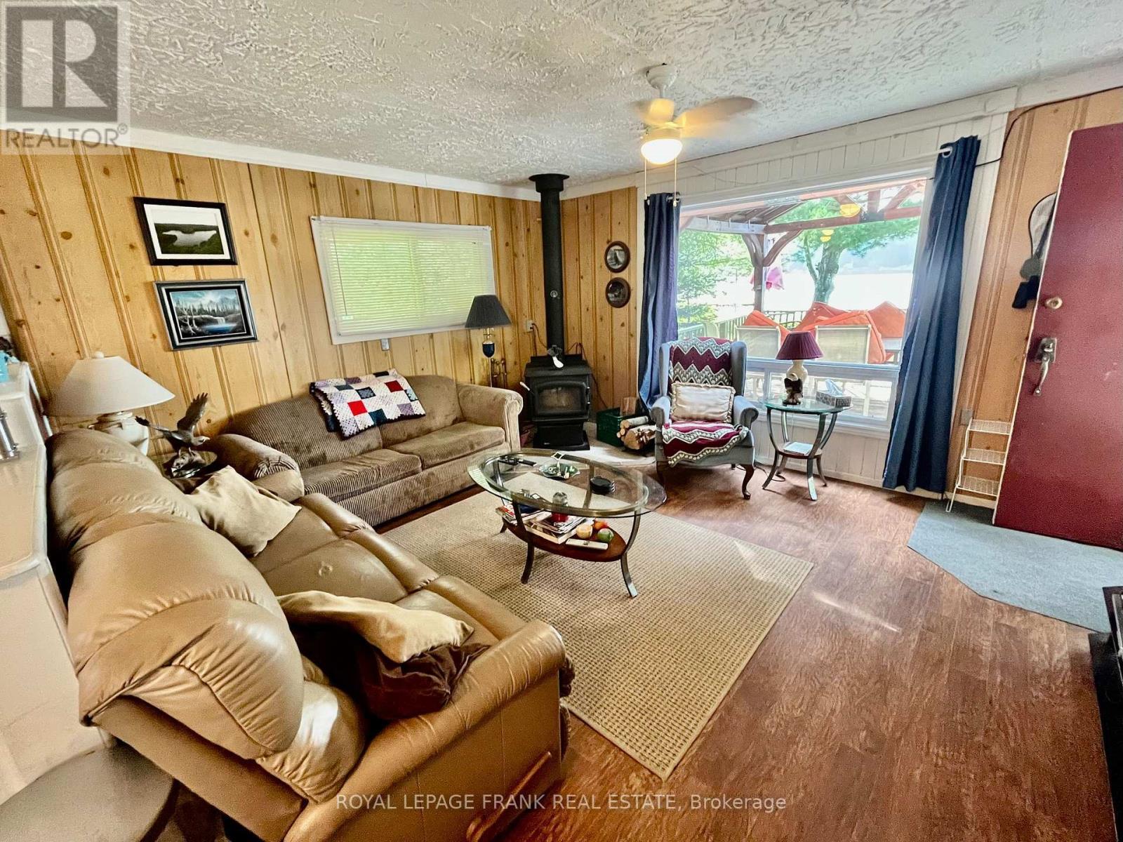 












269 SIDDON LK PLACE

,
Faraday,




Ontario
K0L1C0


