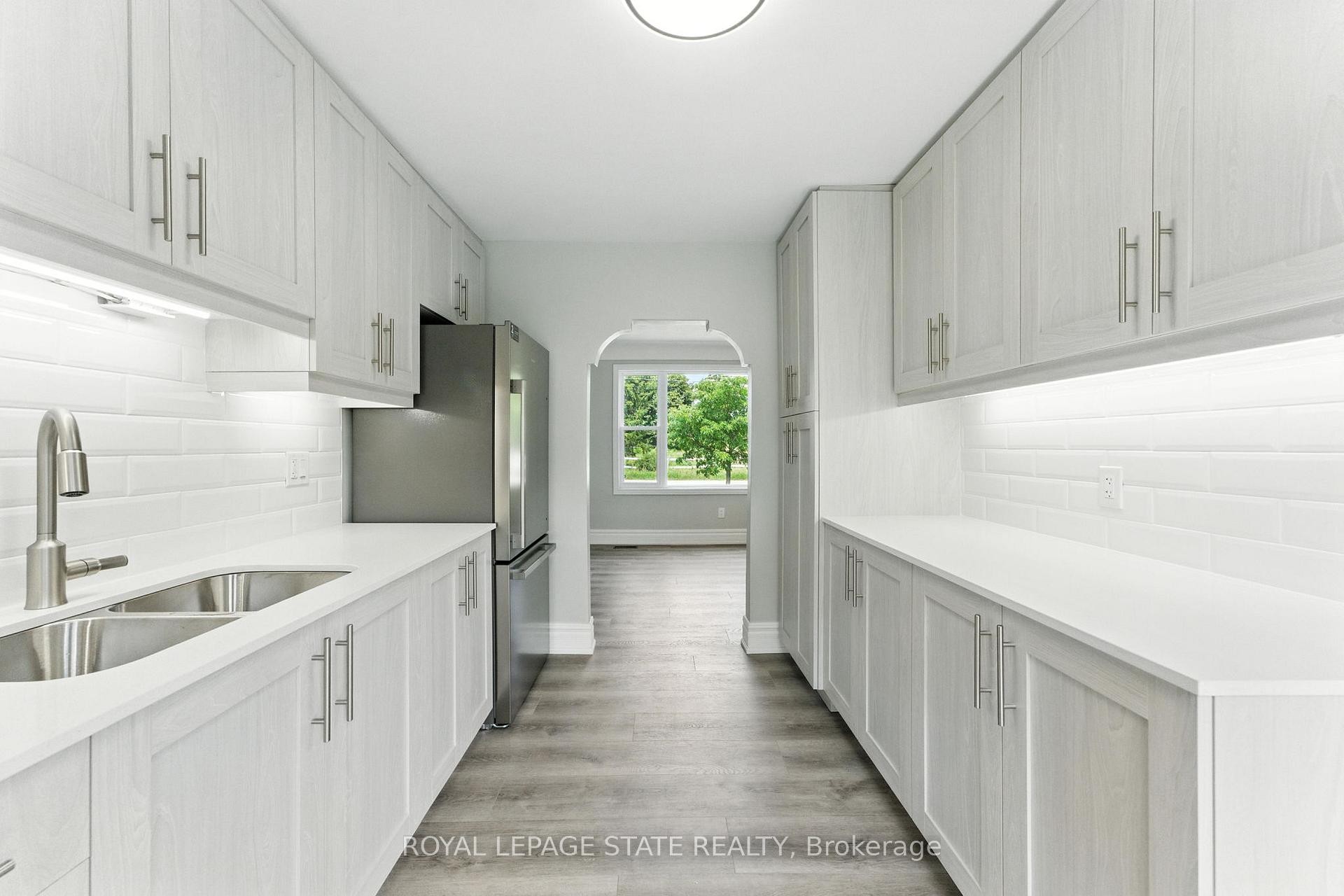 









7185


Airport

Road,
Hamilton,




ON
L0R 1W0


