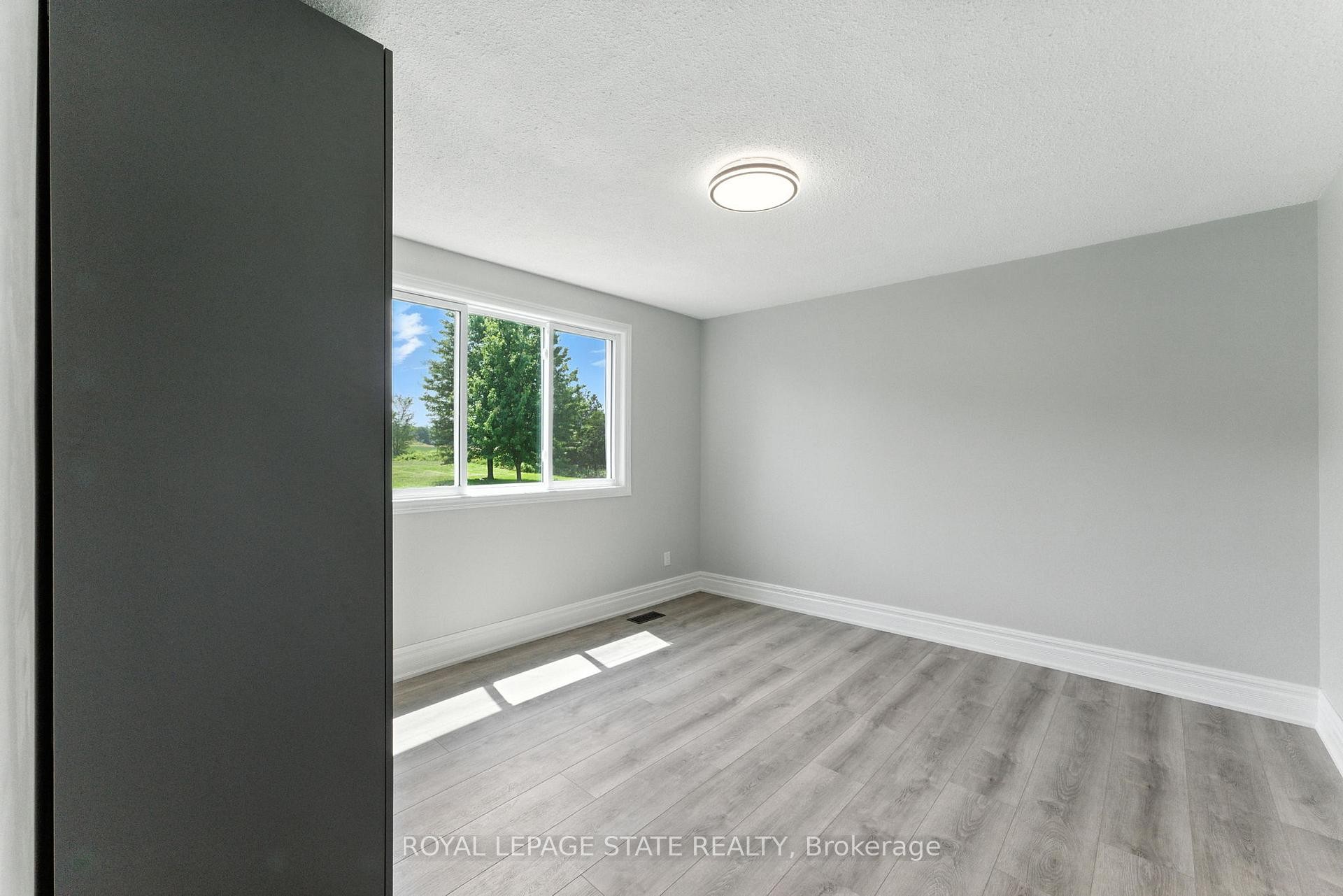 









7185


Airport

Road,
Hamilton,




ON
L0R 1W0

