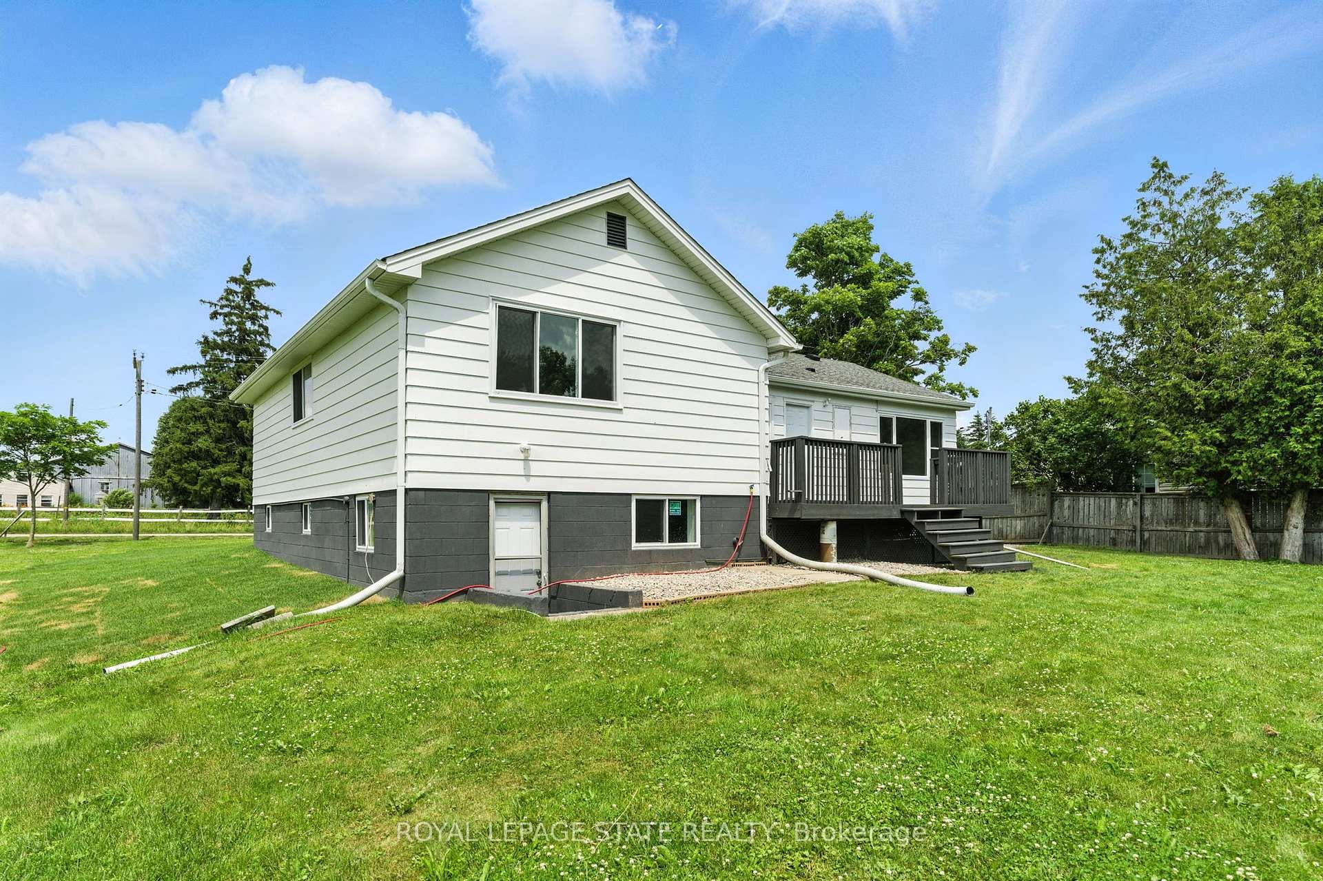 









7185


Airport

Road,
Hamilton,




ON
L0R 1W0

