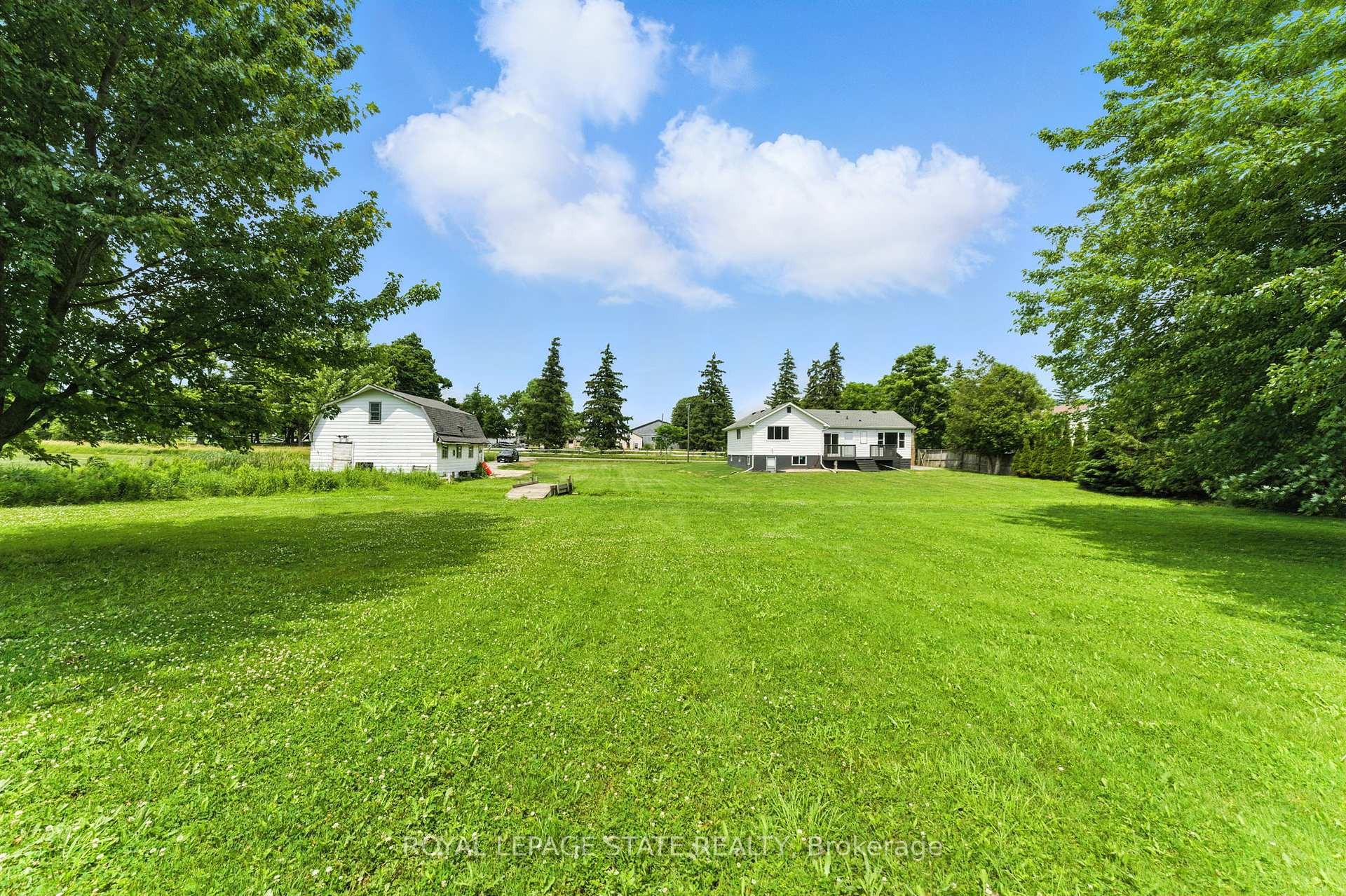









7185


Airport

Road,
Hamilton,




ON
L0R 1W0

