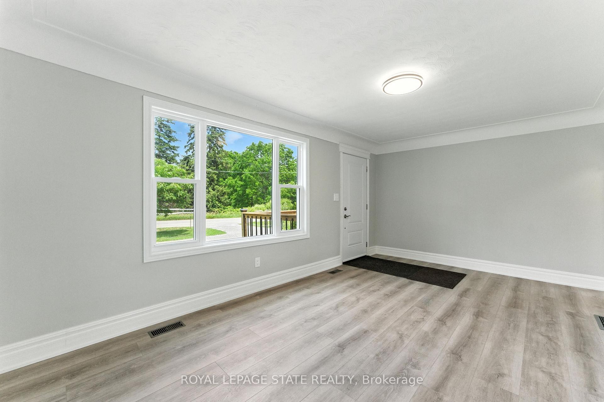 









7185


Airport

Road,
Hamilton,




ON
L0R 1W0

