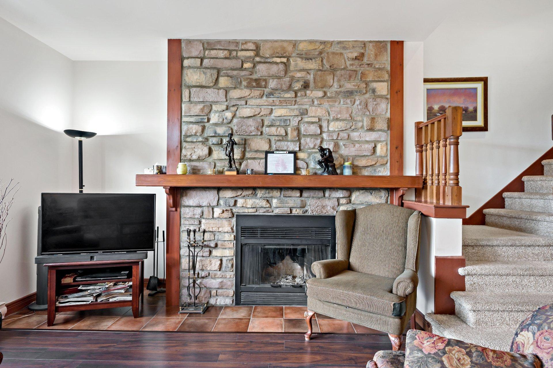 









165


Rue du Mont-Plaisant

, 8,
Mont-Tremblant,




QC
J8E1L2

