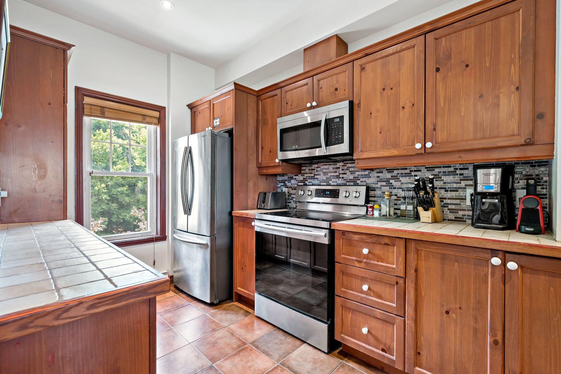 









165


Rue du Mont-Plaisant

, 8,
Mont-Tremblant,




QC
J8E1L2

