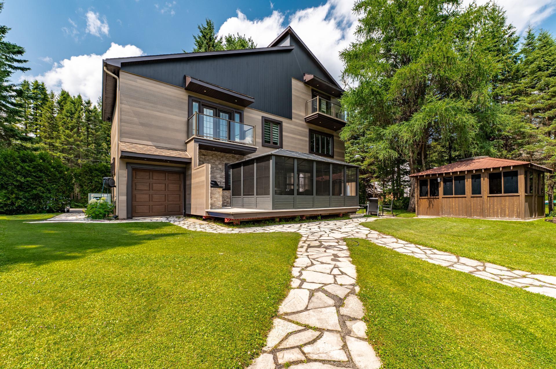 









5619


Ch. Monjeau

,
Sainte-Agathe-des-Monts,




QC
J8C0N6

