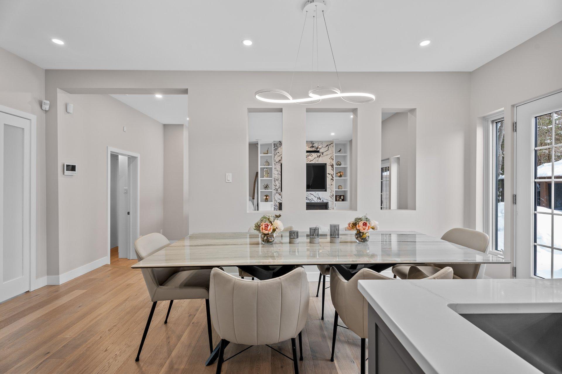 









5619


Ch. Monjeau

,
Sainte-Agathe-des-Monts,




QC
J8C0N6

