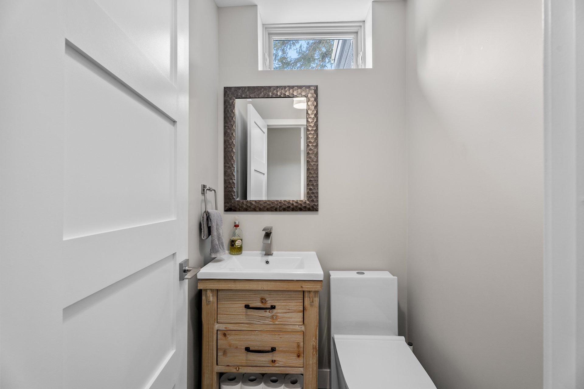 









5619


Ch. Monjeau

,
Sainte-Agathe-des-Monts,




QC
J8C0N6

