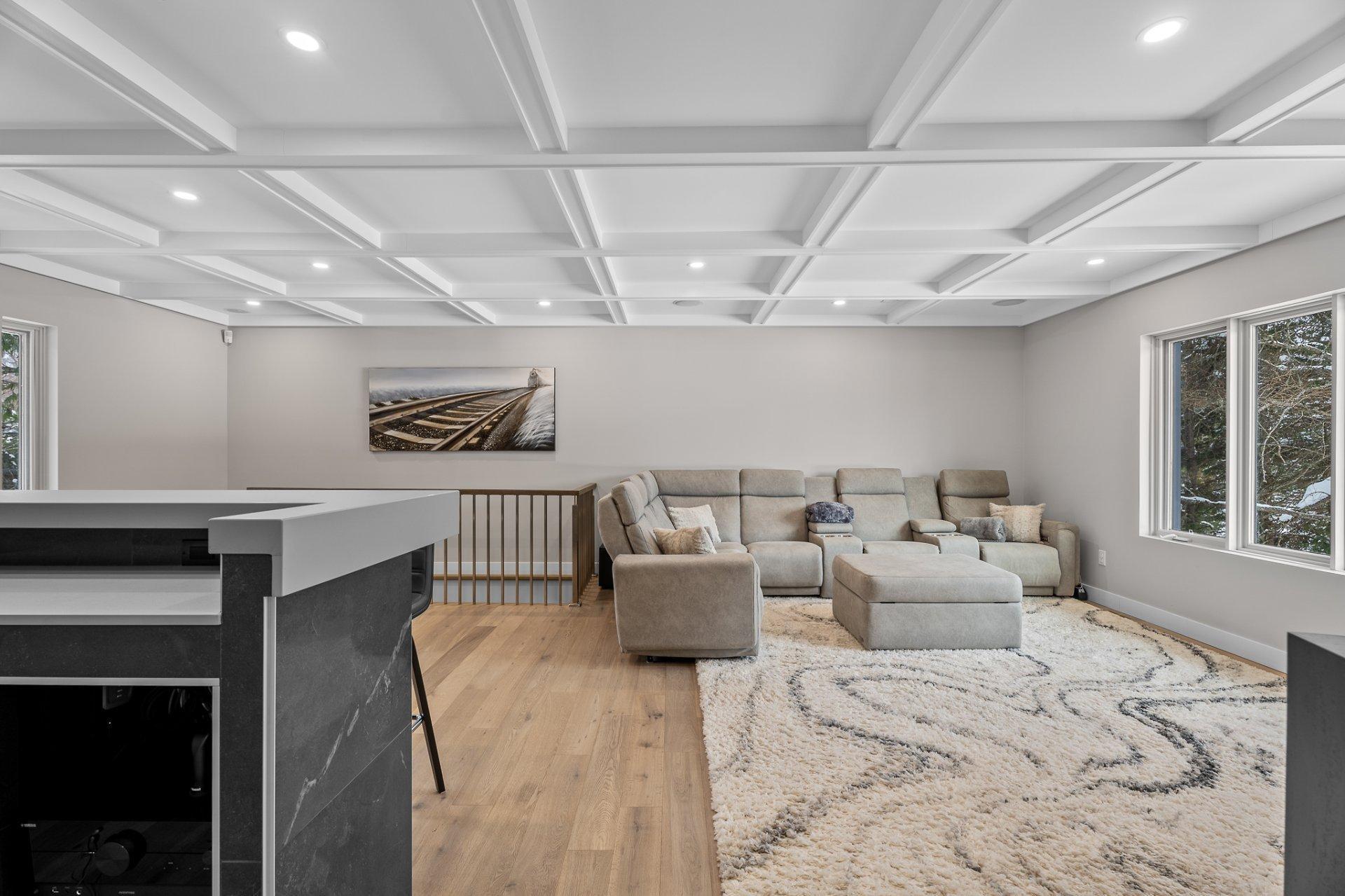 









5619


Ch. Monjeau

,
Sainte-Agathe-des-Monts,




QC
J8C0N6

