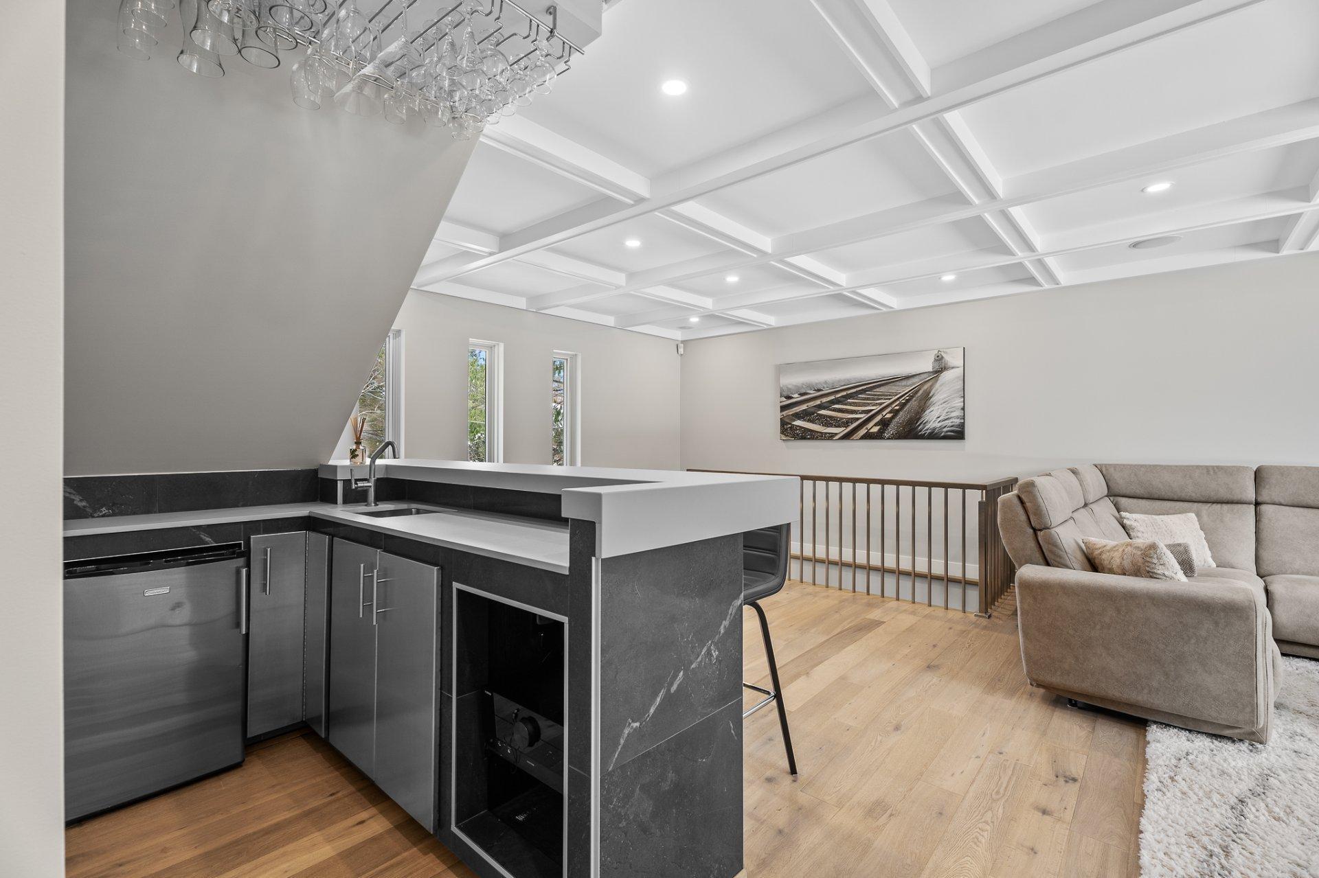 









5619


Ch. Monjeau

,
Sainte-Agathe-des-Monts,




QC
J8C0N6

